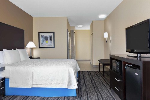 Hampton Inn & Suites Mountain View - image 37