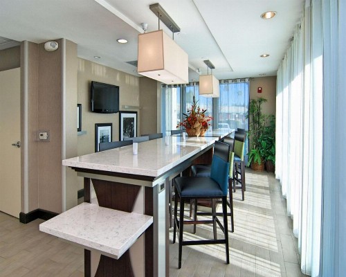 Hampton Inn & Suites Mountain View - image 6