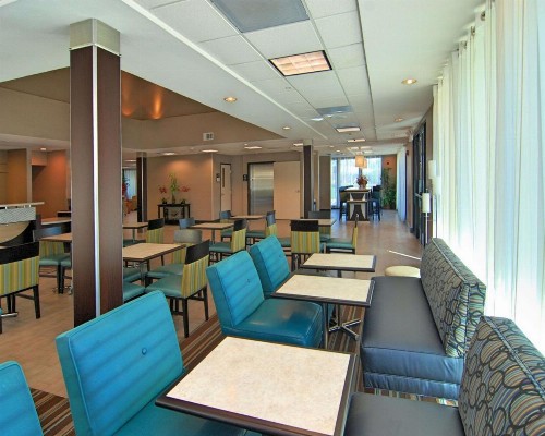 Hampton Inn & Suites Mountain View - image 7