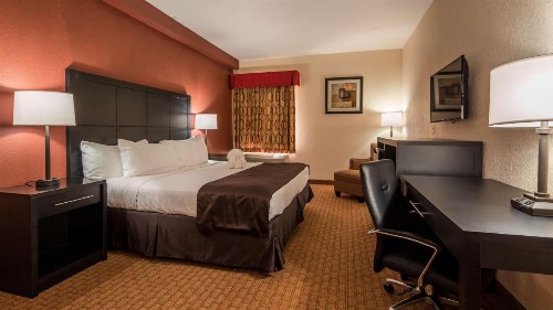 Best Western Mulberry Hotel - image 11