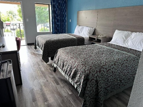 Americas Best Value Inn & Suites in Murfreesboro - image 10