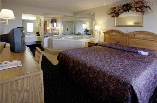 Americas Best Value Inn & Suites in Murfreesboro - image 14