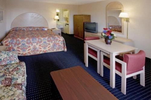 Americas Best Value Inn & Suites in Murfreesboro - image 17