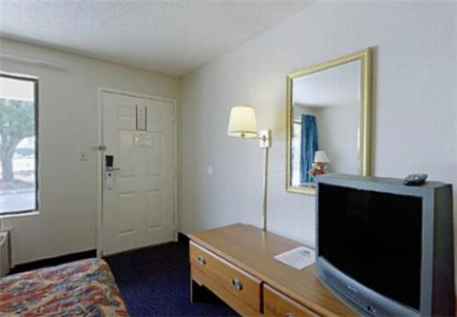 Americas Best Value Inn & Suites in Murfreesboro - image 7