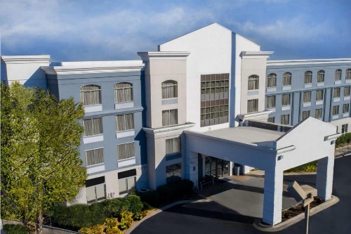 Holiday Inn Express Murfreesboro Central an IHG Hotel - image 28