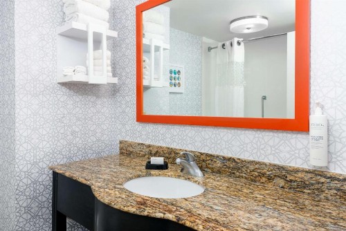 Hampton Inn & Suites Murfreesboro - image 15