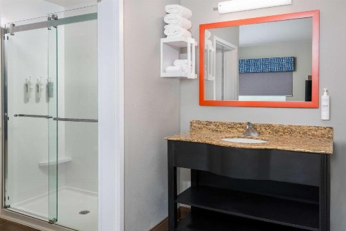 Hampton Inn & Suites Murfreesboro - image 21