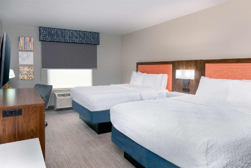 Hampton Inn & Suites Murfreesboro - image 3
