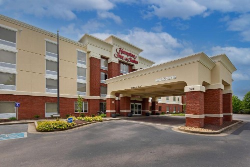 Hampton Inn & Suites Murfreesboro - image 48