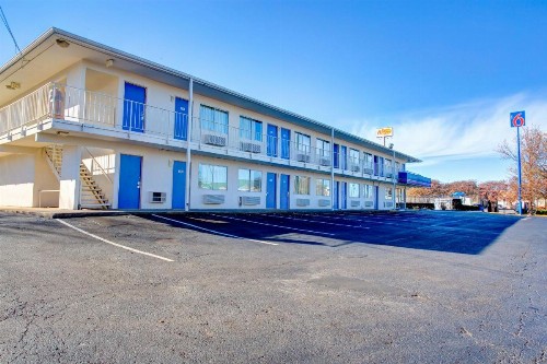 Motel 6-Murfreesboro TN - image 2