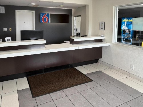 Motel 6-Murfreesboro TN - image 3