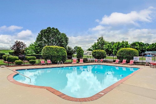 Ramada by Wyndham Murfreesboro - image 12