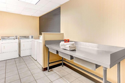 Ramada by Wyndham Murfreesboro - image 13