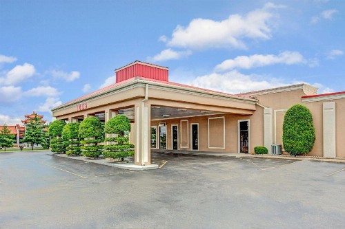 Ramada by Wyndham Murfreesboro - image 6