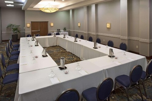 DoubleTree by Hilton Murfreesboro - image 29