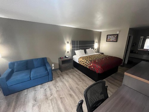 Econo Lodge Inn & Suites Murfreesboro - image 27