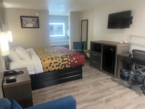 Econo Lodge Inn & Suites Murfreesboro - image 28