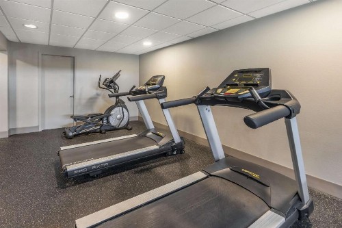 Clarion Inn Murfreesboro - image 33
