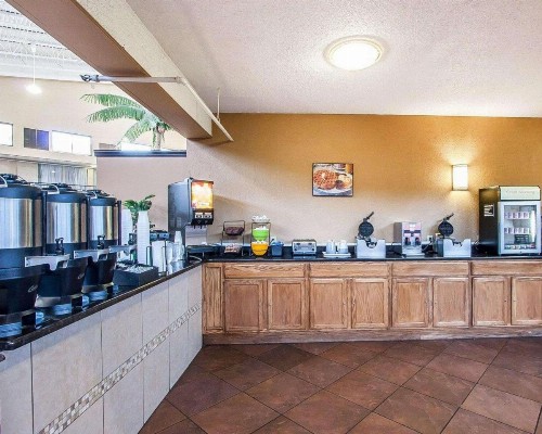 Clarion Inn Murfreesboro - image 34