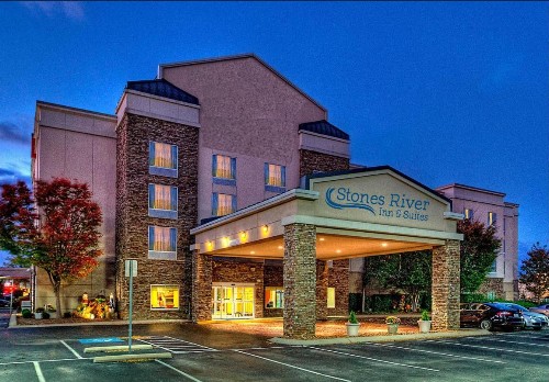 Fairfield Inn & Suites by Marriott Murfreesboro - image 1