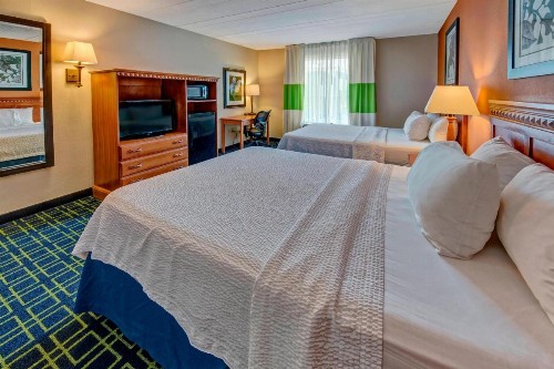 Fairfield Inn & Suites by Marriott Murfreesboro - image 4
