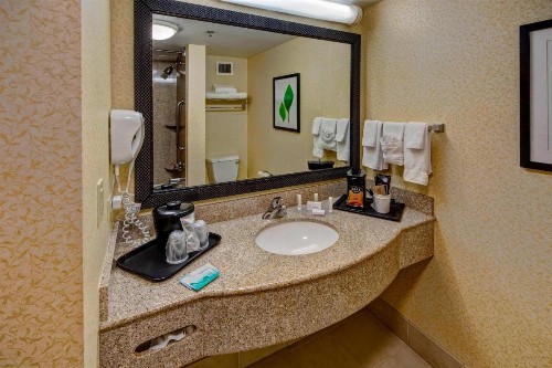 Fairfield Inn & Suites by Marriott Murfreesboro - image 6