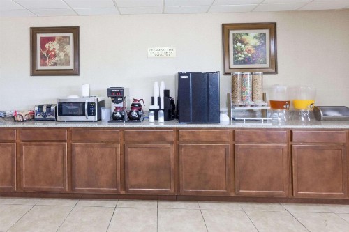 Knights Inn Murfreesboro - image 2