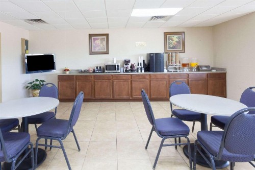 Knights Inn Murfreesboro - image 7