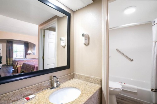 Super 8 by Wyndham Murfreesboro - image 21