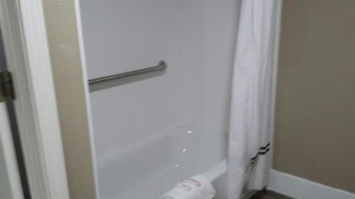 Super 8 by Wyndham Murfreesboro - image 26