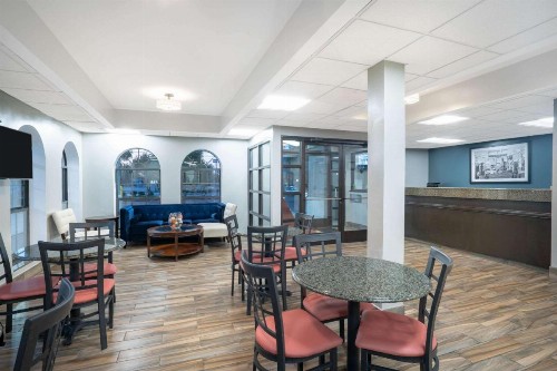 Super 8 by Wyndham Murfreesboro - image 33