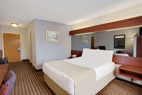 Microtel Inn by Wyndham - Murfreesboro - image 16