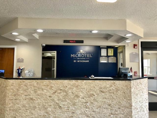 Microtel Inn by Wyndham - Murfreesboro - image 7