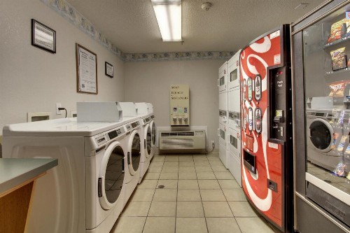 InTown Suites Extended Stay Murfreesboro TN Old Fort Pkwy - image 18