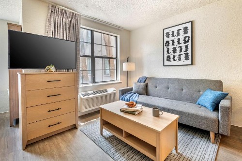 InTown Suites Extended Stay Murfreesboro TN Old Fort Pkwy - image 3