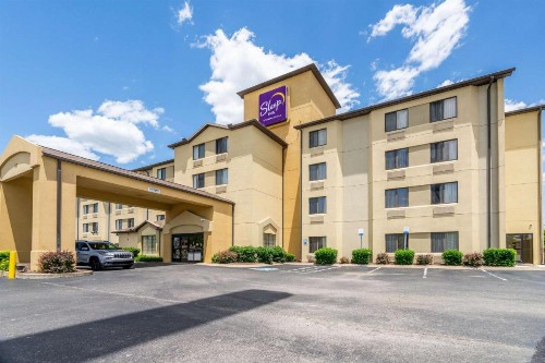 Sleep Inn Murfreesboro - image 1