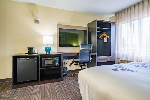 Sleep Inn Murfreesboro - image 13