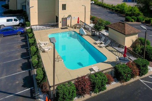Sleep Inn Murfreesboro - image 17