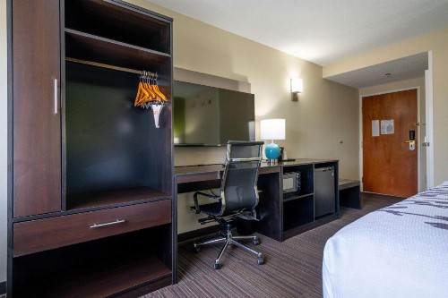 Sleep Inn Murfreesboro - image 5
