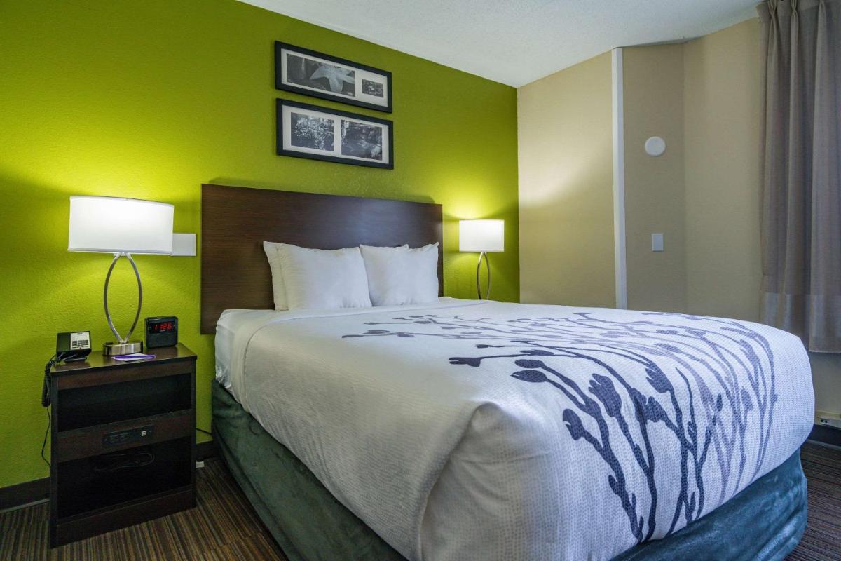 Sleep Inn Murfreesboro - image 6