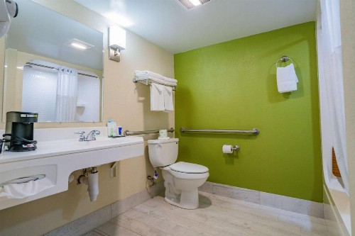 Sleep Inn Murfreesboro - image 7