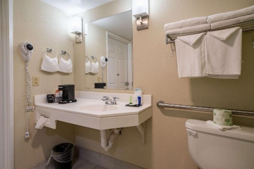 Sleep Inn Murfreesboro - image 8