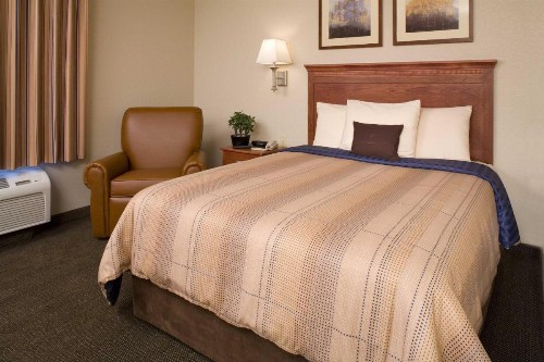Candlewood Suites Murfreesboro an IHG Hotel - image 31