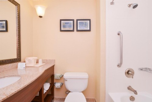 Comfort Suites Murfreesboro - image 19