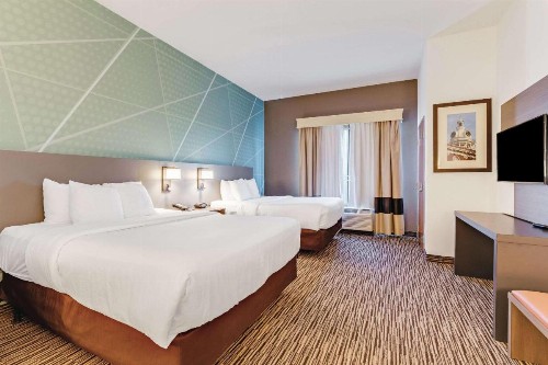 Comfort Suites Murfreesboro - image 21