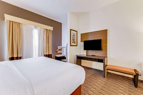 Comfort Suites Murfreesboro - image 45