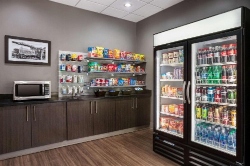 Days Inn & Suites by Wyndham Murfreesboro - image 6