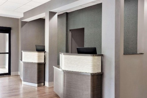 Days Inn & Suites by Wyndham Murfreesboro - image 8