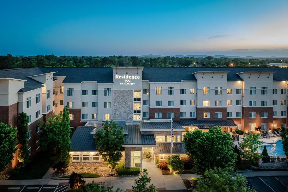 Residence Inn by Marriott Nashville South East/Murfreesboro - image 2