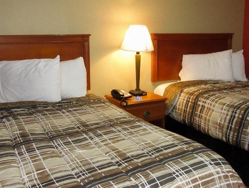 Rodeway Inn Murfreesboro - image 3